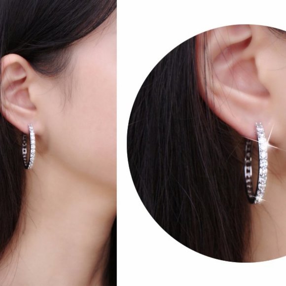 *NEW 18K White Gold 1.25'' Diamond Hoop Earrings - Picture 4 of 4